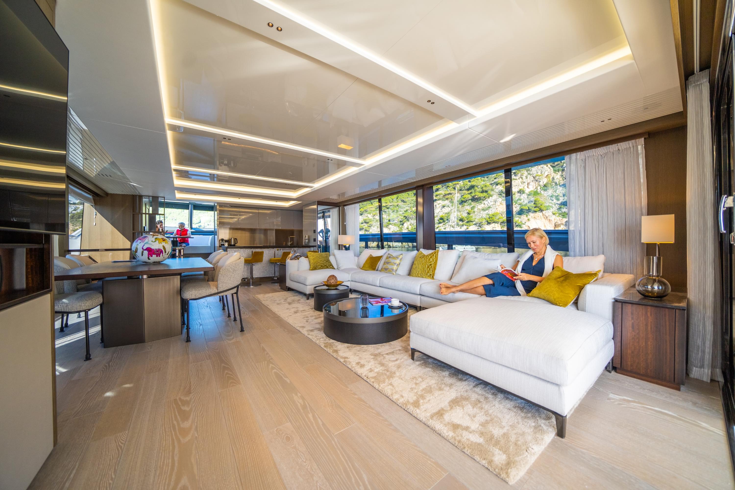 76 Yacht